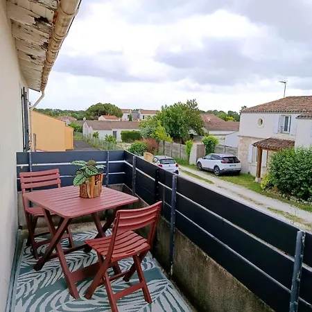 Le Nid Des Alouettes, Comfortable Furnished 1-bedroom