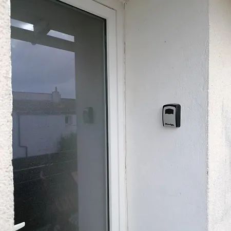 Le Nid Des Alouettes, Comfortable Furnished 1-bedroom Appartamento *