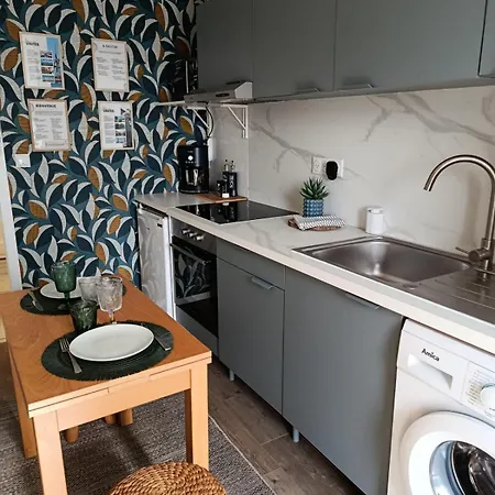Le Nid Des Alouettes, Comfortable Furnished 1-bedroom Appartamento *